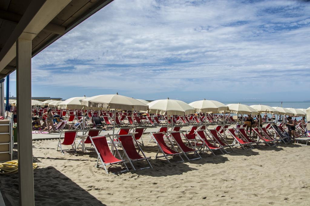 Hotel Riviera Blu ティレニア エクステリア 写真
