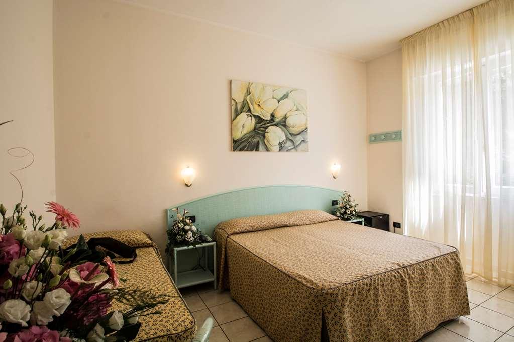 Hotel Riviera Blu ティレニア 部屋 写真